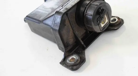 Power steering fluid tank/reservoir