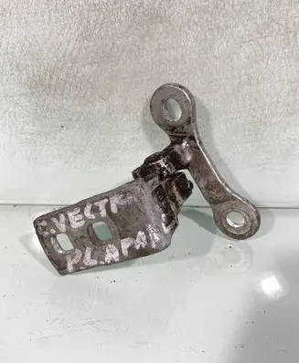 Opel Vectra C Front door lower hinge 
