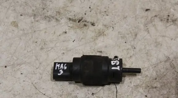 Audi A5 8T 8F Windscreen/windshield washer pump 8K5955647