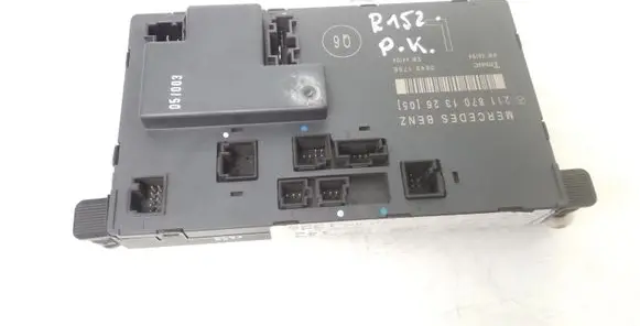 Mercedes-Benz E W211 Door control unit/module 2118701326