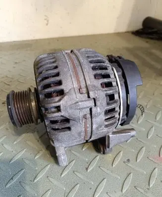 Audi A4 S4 B7 8E 8H Generator/alternator