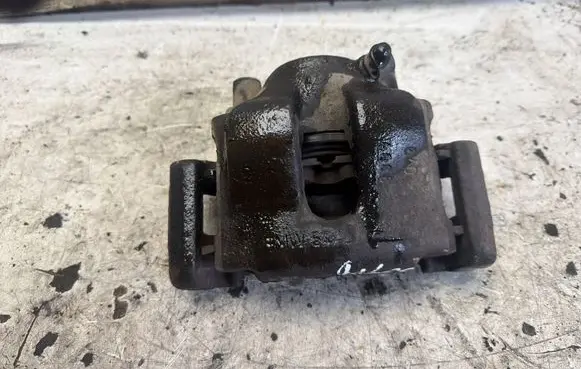 BMW 3 E46 Front brake caliper