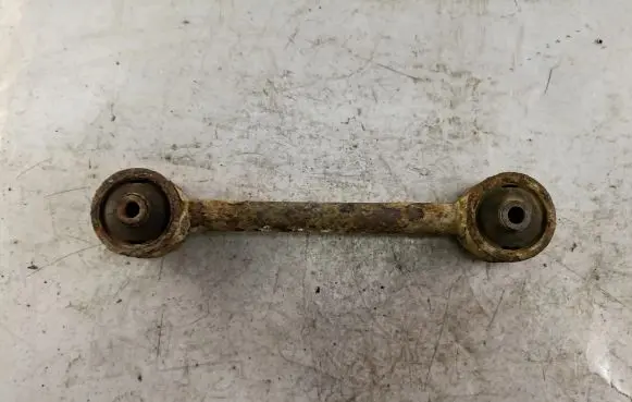 Suzuki Grand Vitara I Rear control arm 2J1059B