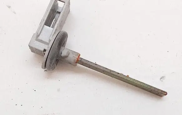 Volkswagen PASSAT B6 Sensor 4B0820539