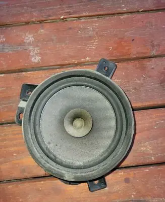 Mitsubishi Grandis Rear door speaker MR986442