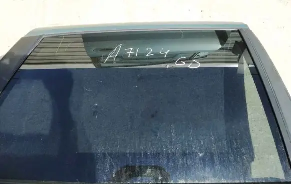 Nissan Almera Tino Rear door window glass