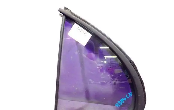 Nissan Micra Front door window glass four-door 