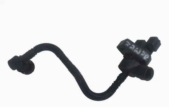 BMW 1 E81 E87 Valve vacuum 7512582