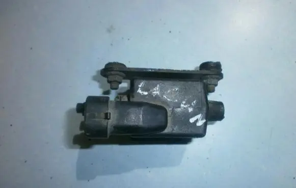 Renault Laguna I Turbo solenoid valve 7700861642 s0c19948