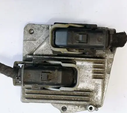 Opel Zafira B Engine control unit/module 55562549 MT35E23 FHDP