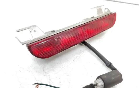 Mitsubishi Colt Third/center stoplight 0996400 09967029 E351020