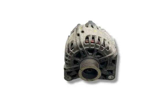 Renault Megane III Generator/alternator 8200757870D 2605419E 211006806