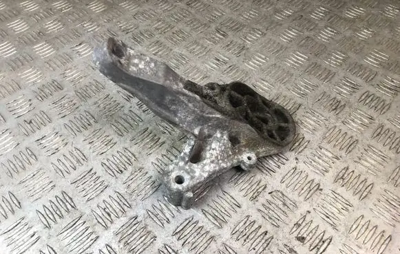 Mini Cooper Countryman R60 Gearbox mounting bracket 6872019