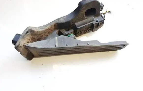 Volkswagen PASSAT B7 Accelerator throttle pedal 1K1723503AP