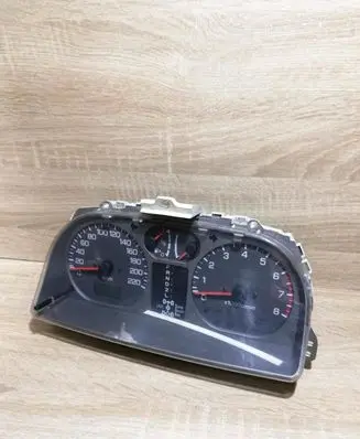 Mitsubishi Pajero Speedometer (instrument cluster) 2573403530 MN166589