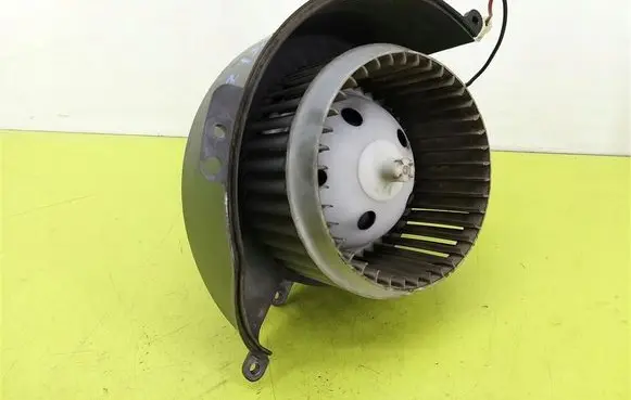 Opel Astra H Heater fan/blower 881060995