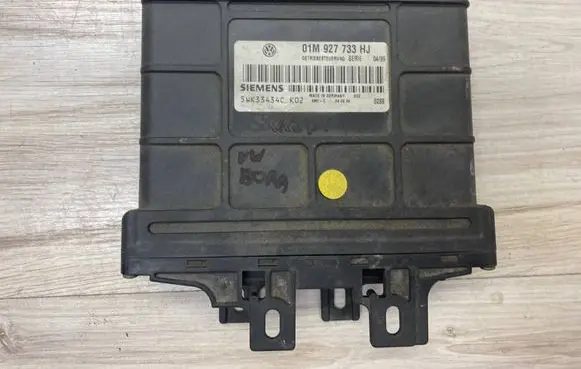 Volkswagen Bora Gearbox control unit/module 01M927733HJ 5WK33434C