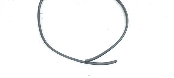 Toyota Avensis T250 Front door rubber seal