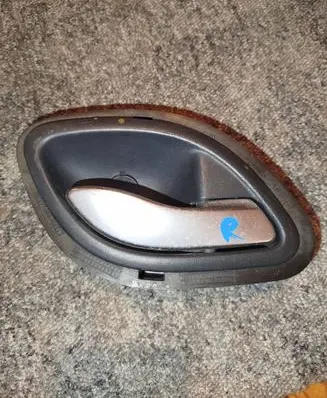 Renault Laguna II Rear door interior handle 8200000724 98007101
