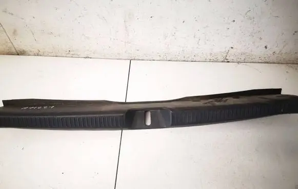 Toyota Corolla Verso E121 Other trunk/boot trim element 6471613150