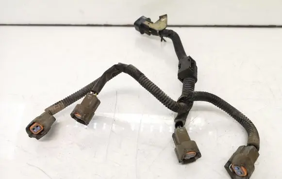 Mitsubishi Space Star Fuel injector wires 