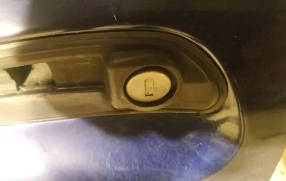 Fiat Croma Front door lock (next to the handle) 