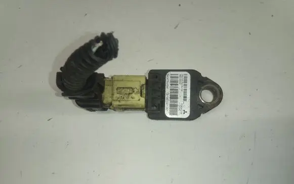 Peugeot 4007 Airbag deployment crash/impact sensor 8651A002