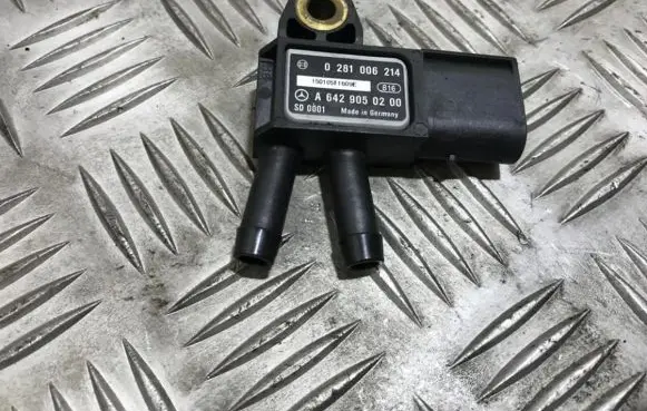 Mercedes-Benz CLA C117 X117 W117 Air pressure sensor 0281006214 a6429050200