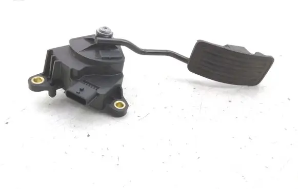 Nissan Qashqai Accelerator throttle pedal 0817C10762