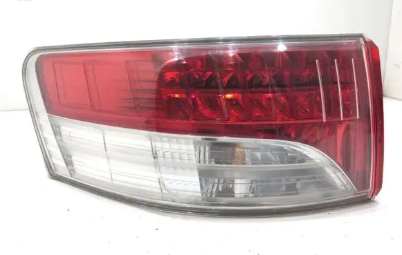 Toyota Avensis T270 Rear/tail lights