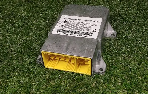 Mercedes-Benz E W212 Airbag control unit/module A2129014304 5WK43966
