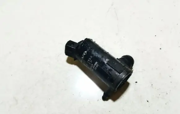 Volvo C70 Windscreen/windshield washer pump 9169611 060210-3950