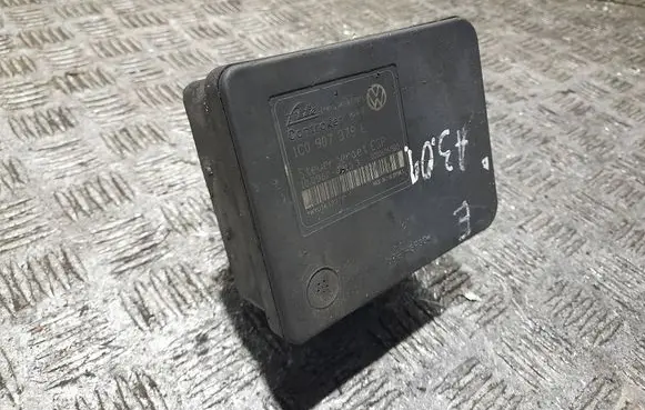 Audi A3 S3 8L ABS Pump 1C0907379E 00006065D5 10096003133