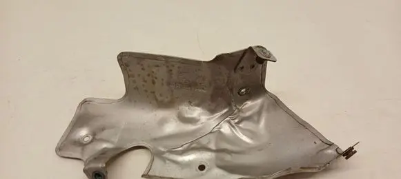 BMW 5 G30 G31 G38 Heat shield in engine bay 8652465