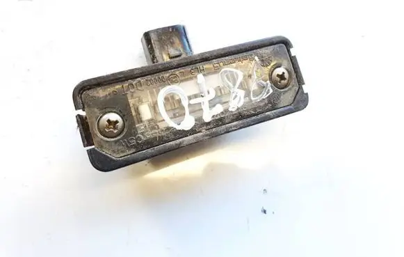 Volkswagen Polo IV 9N3 Number plate light e2600002 1j6943021b