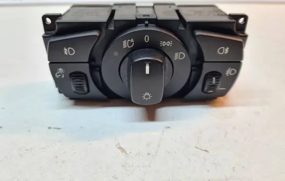 BMW 5 E60 E61 Light switch 6953737