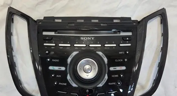 Ford Kuga II Head unit multimedia control