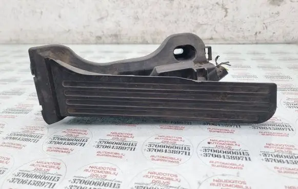 Volkswagen PASSAT B6 Accelerator throttle pedal 1K1721503L