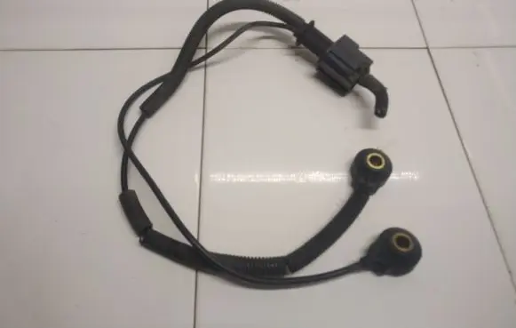 Volvo S70 V70 V70 XC Detonation knock sensor 0261231142 9432570