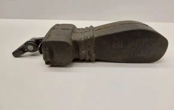 Audi A4 S4 B8 8K Rear door check strap stopper 8K0823509A