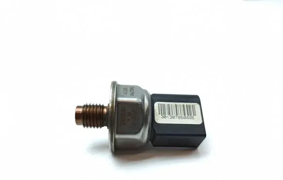 Mercedes-Benz B W246 W242 Fuel pressure sensor 9307Z521A 1307850895 301307850895