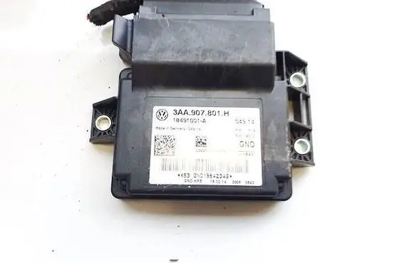 Volkswagen PASSAT B7 Brake system control unit/module 3AA907801H