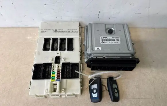 BMW 4 F32 F33 Engine ECU kit and lock set 9325653