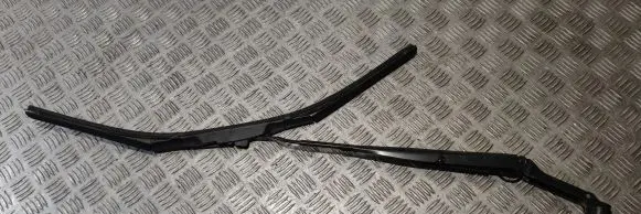 Toyota Prius+ (ZVW40) Front wiper blade arm 8512