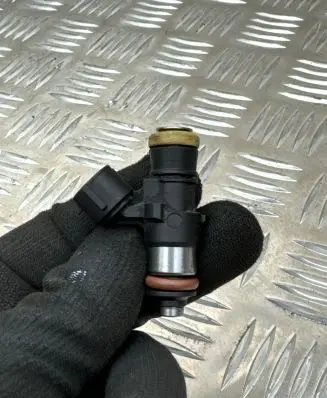 Volkswagen Caddy Fuel injector 06G906039 0280906039