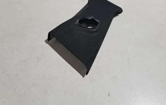 BMW 5 G30 G31 (B) pillar trim (top) 7384527