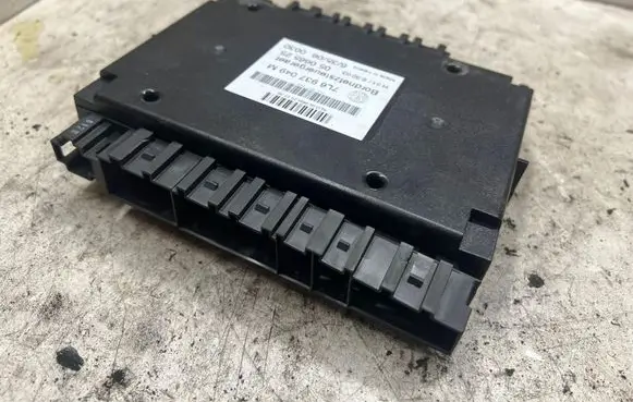 Volkswagen Touareg I Comfort/convenience module 7L6937049M