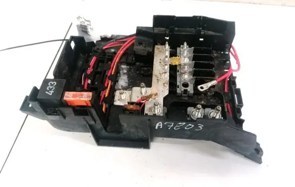 Volkswagen Touareg I Fuse box set 7L0937548