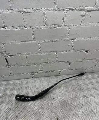 BMW 3 F30 F35 F31 Front wiper blade arm 7260474