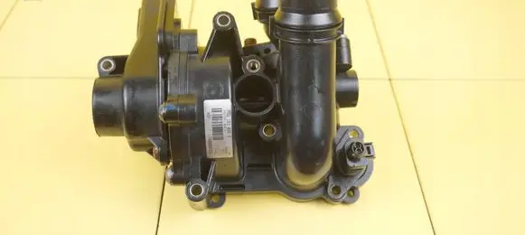 Audi A5 8T 8F Water pump 06J121026G CDN